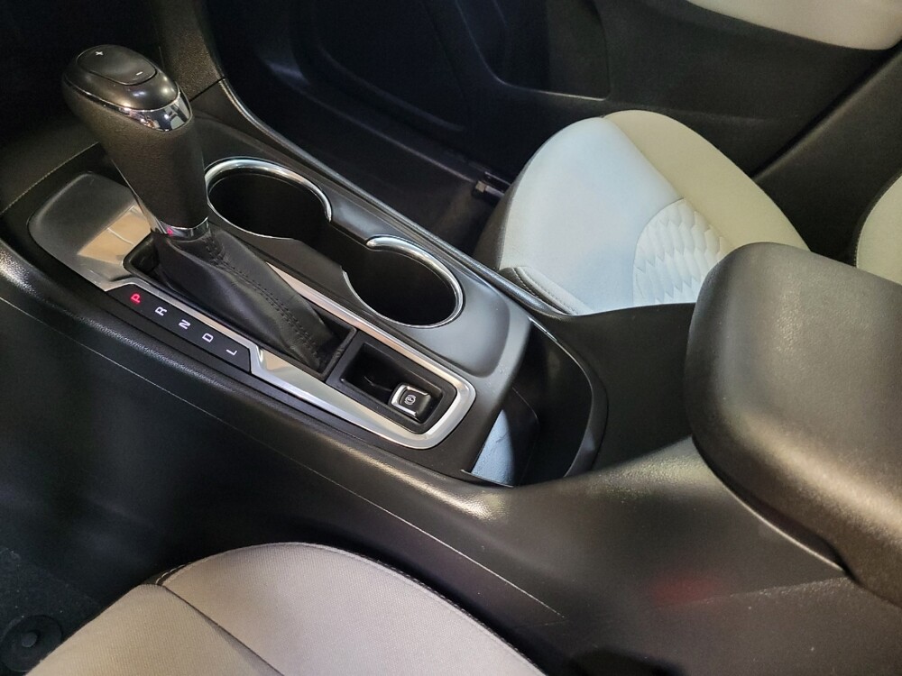 2020 Chevrolet Equinox in Riverside, CA 92504 - 18140927 26