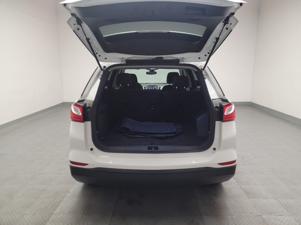 2020 Chevrolet Equinox in Riverside, CA 92504 - 18140927 29