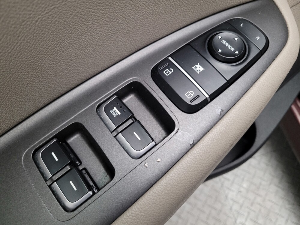 2016 Kia Optima in Downey, CA 90241 - 18140930 27