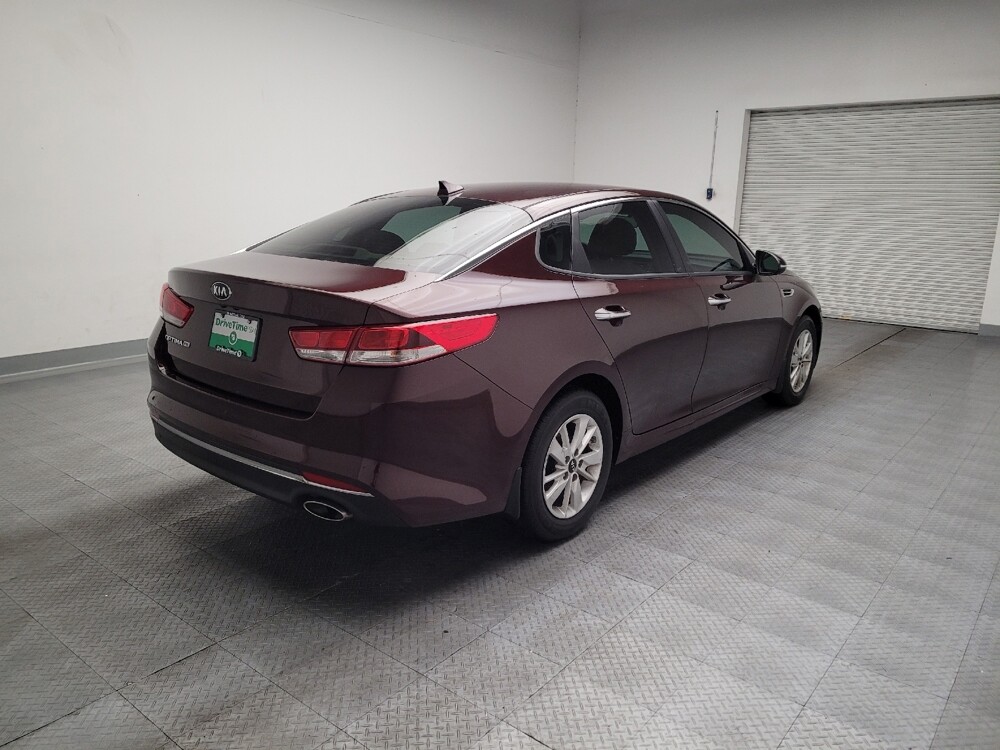 2016 Kia Optima in Downey, CA 90241 - 18140930 9