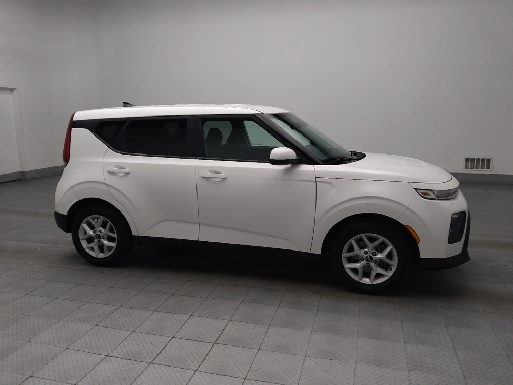 2020 Kia Soul in Stone Mountain, GA 30083 - 18140934 11