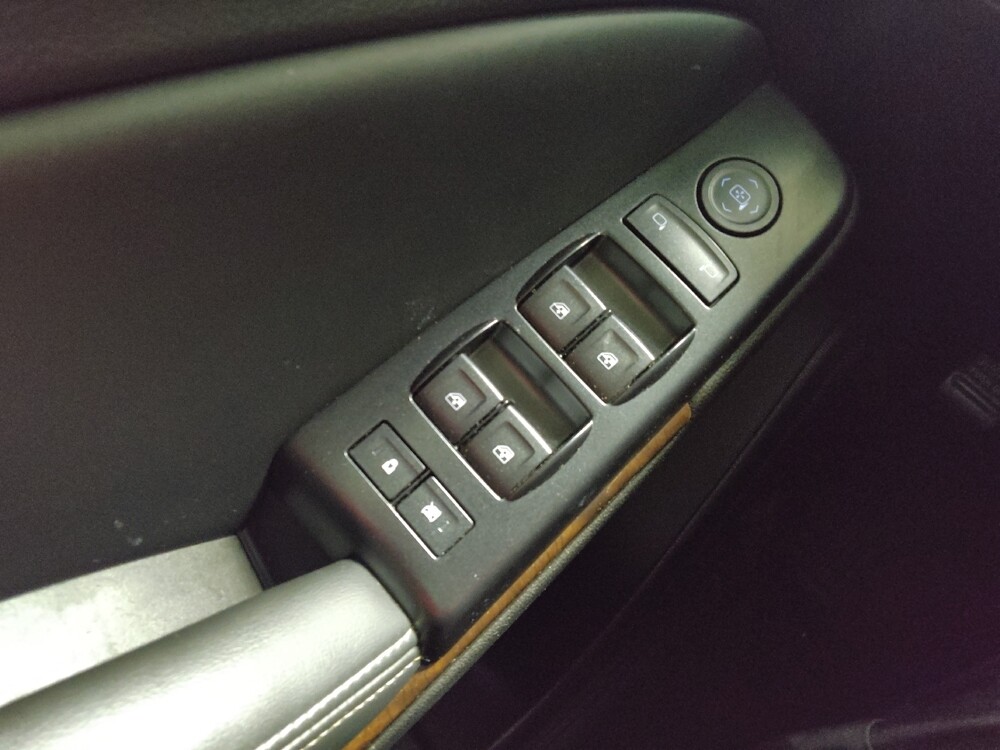 2015 Chevrolet Tahoe in Knoxville, TN 37923 - 18140939 27