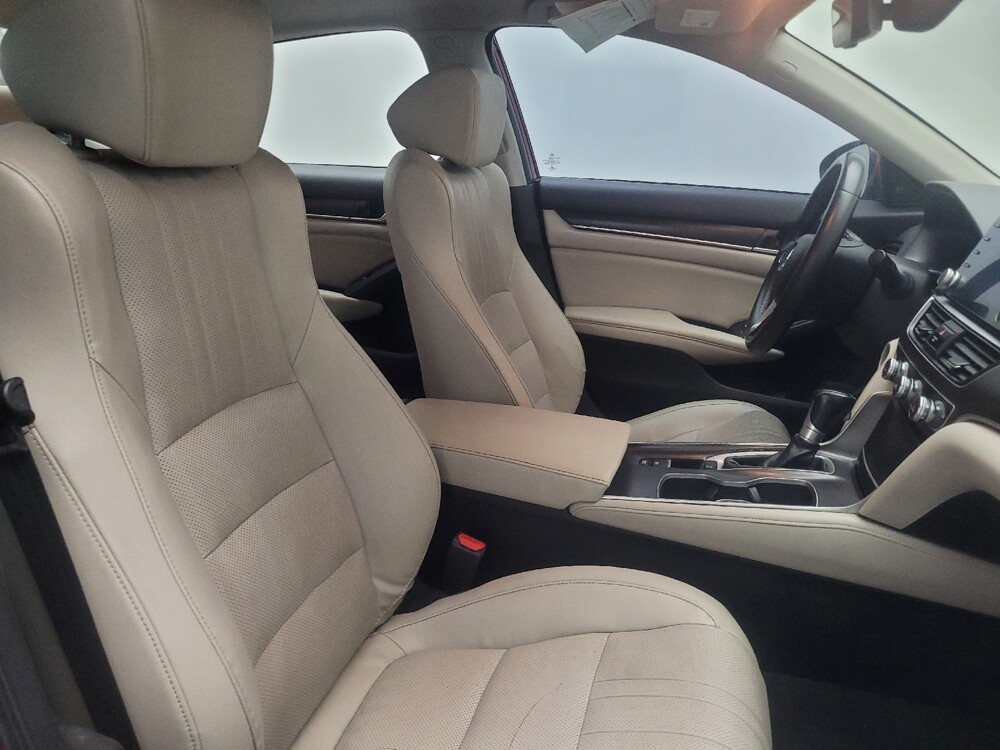 2018 Honda Accord in Union City, GA 30291 - 18140940 21