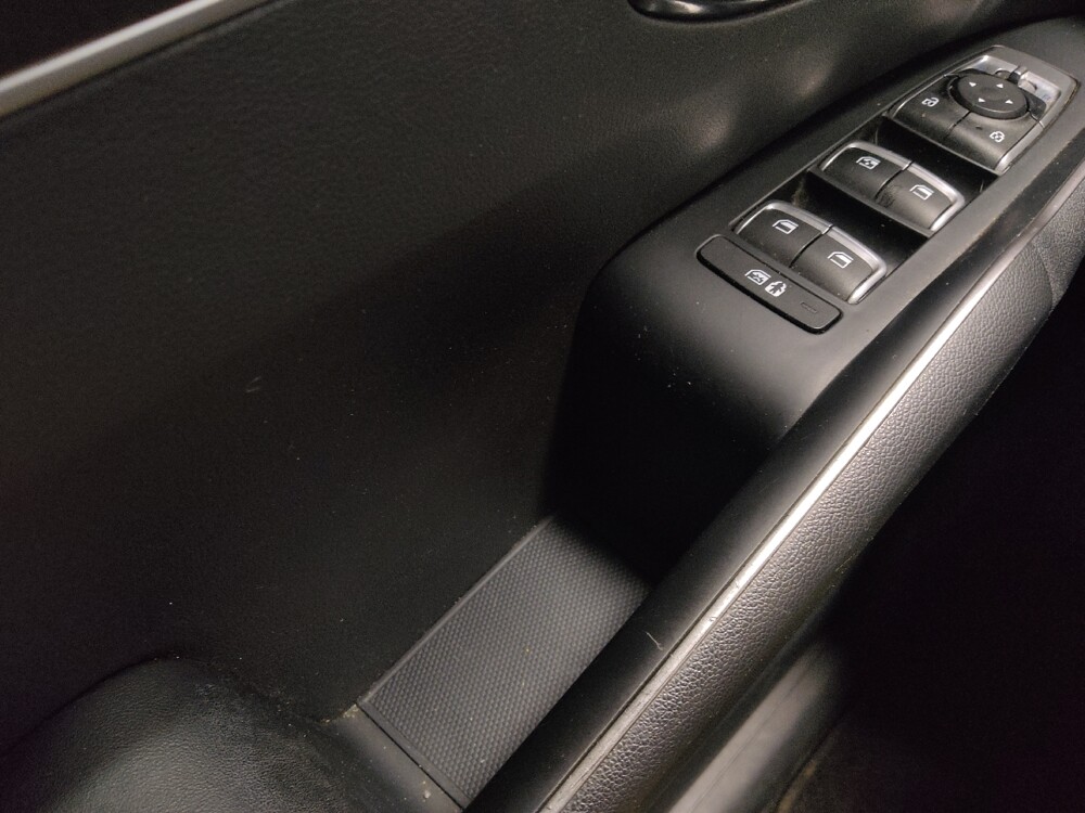 2022 Kia Sorento in Morrow, GA 30260 - 18140947 27