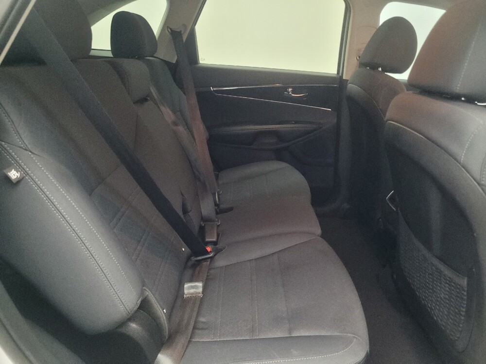 2019 Kia Sorento in Union City, GA 30291 - 18140948 19