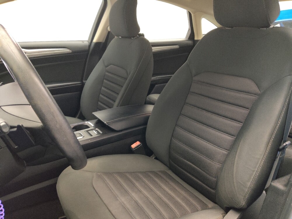 2019 Ford Fusion in Macon, GA 31210 - 18140955 17
