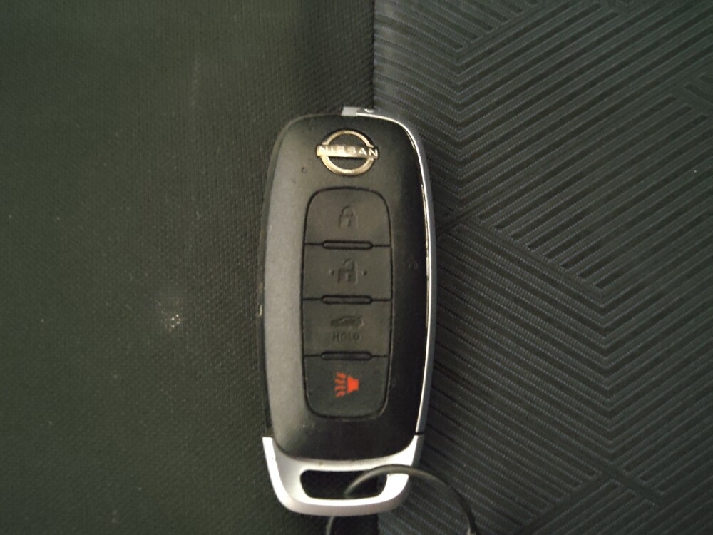 2025 Nissan Versa in Union City, GA 30291 - 18140956 32