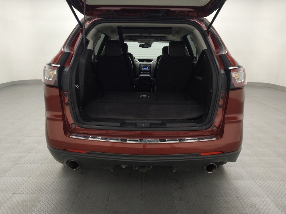 2017 Chevrolet Traverse in Oklahoma City, OK 73139 - 18140970 29