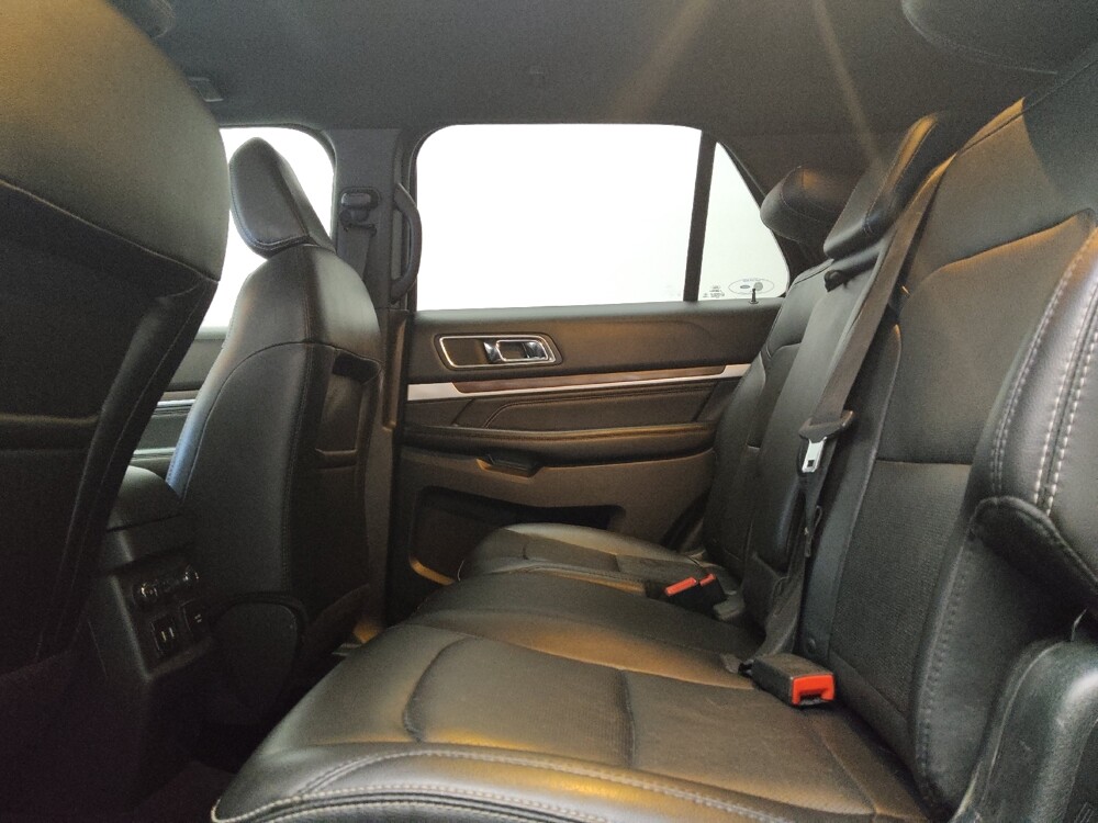 2018 Ford Explorer in Tulsa, OK 74145 - 18140972 18