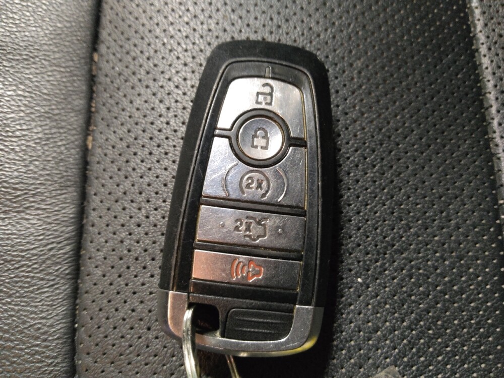 2018 Ford Explorer in Tulsa, OK 74145 - 18140972 32
