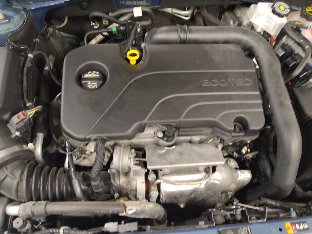 2025 Chevrolet Malibu in Plano, TX 75074 - 18140987 30