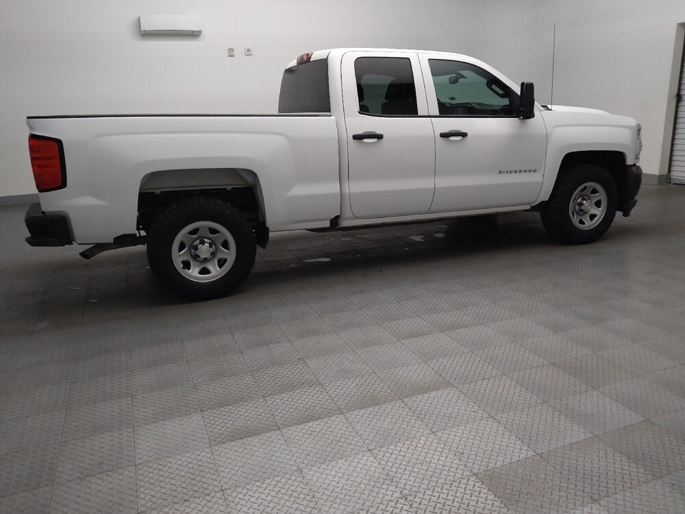 2018 Chevrolet Silverado 1500 in Lewisville, TX 75067 - 18140989 10