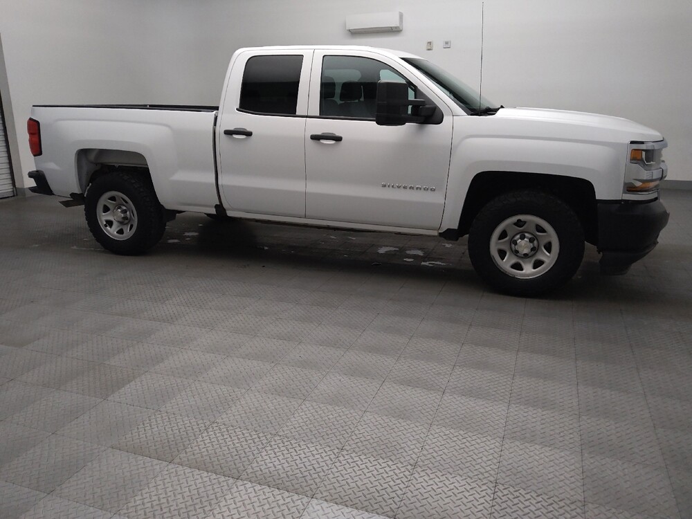 2018 Chevrolet Silverado 1500 in Lewisville, TX 75067 - 18140989 11