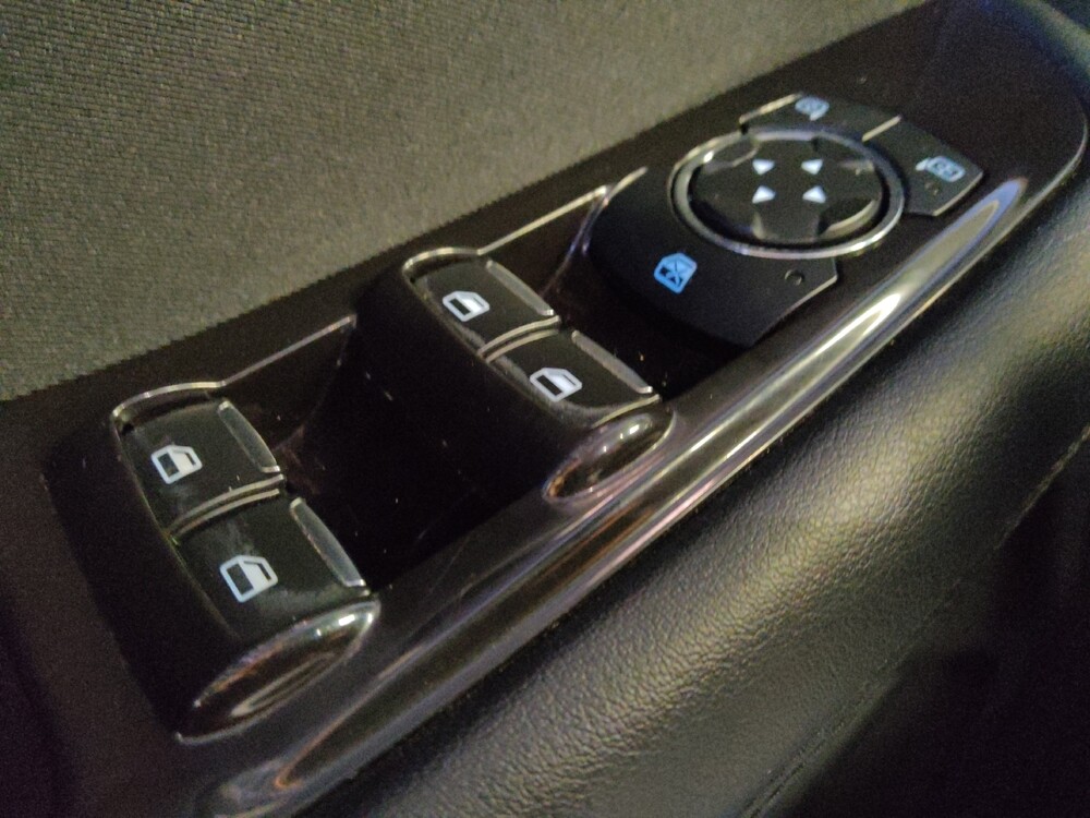 2017 Ford Edge in Mesa, AZ 85210 - 18140990 27