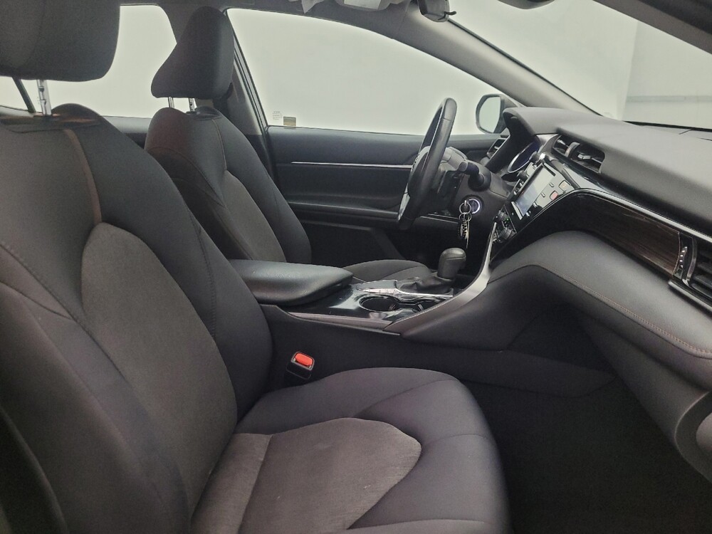 2020 Toyota Camry in Chandler, AZ 85225 - 18140994 21