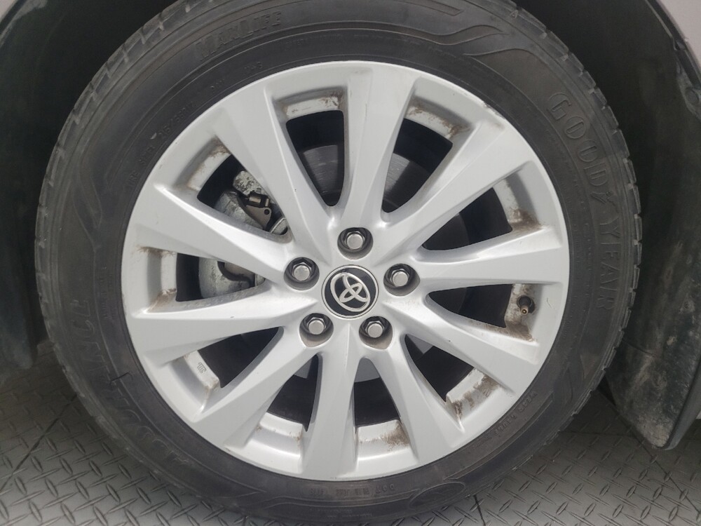 2020 Toyota Camry in Chandler, AZ 85225 - 18140994 31