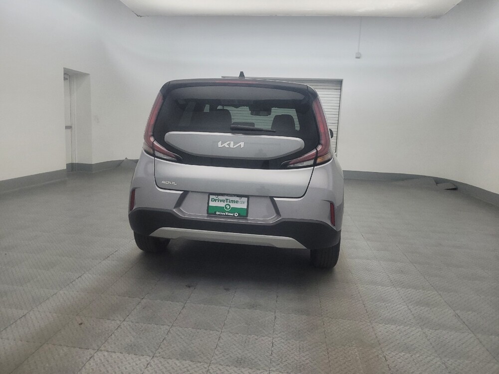 2025 Kia Soul in Phoenix, AZ 85022 - 18140997 7