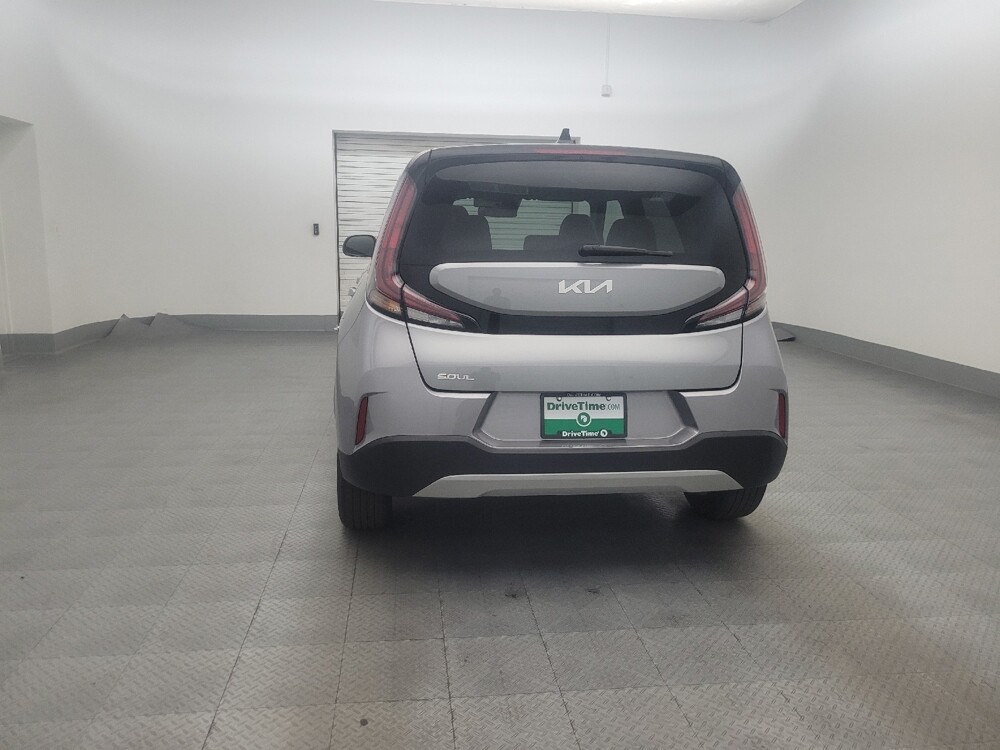 2025 Kia Soul in Phoenix, AZ 85022 - 18140997 6