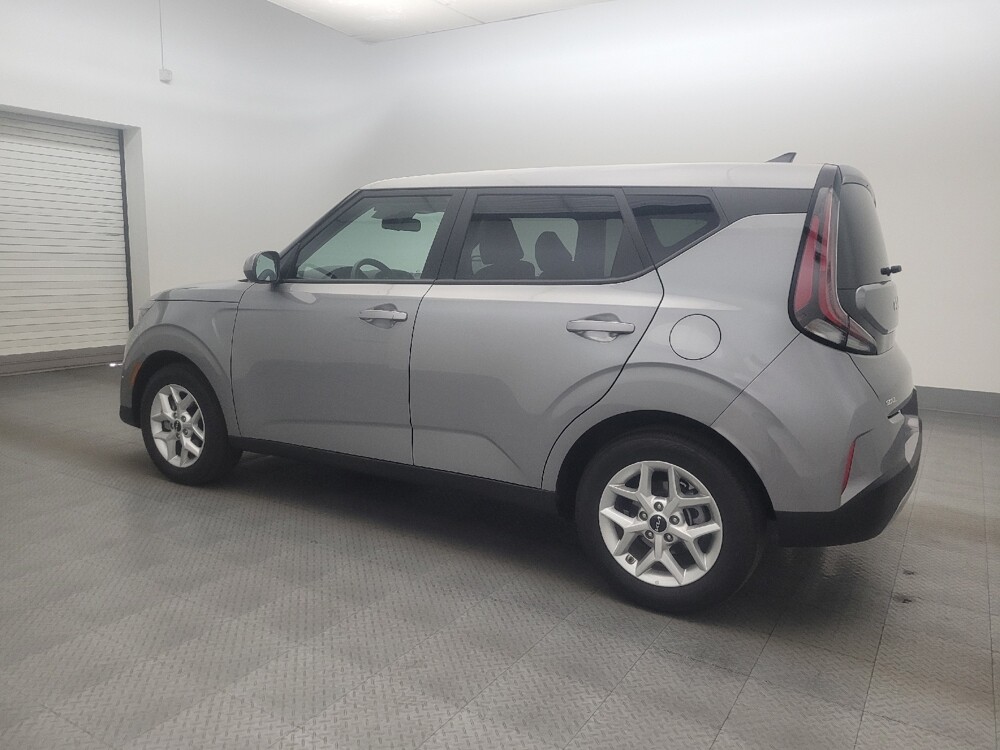 2025 Kia Soul in Phoenix, AZ 85022 - 18140997 3