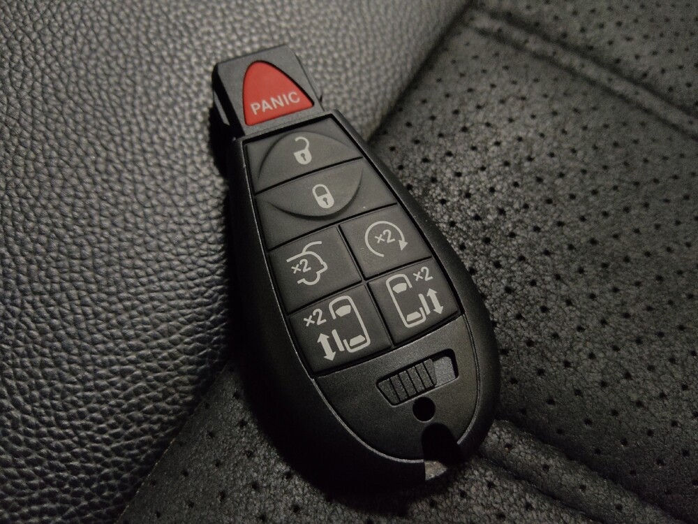 2019 Dodge Grand Caravan in Mesa, AZ 85210 - 18140999 32