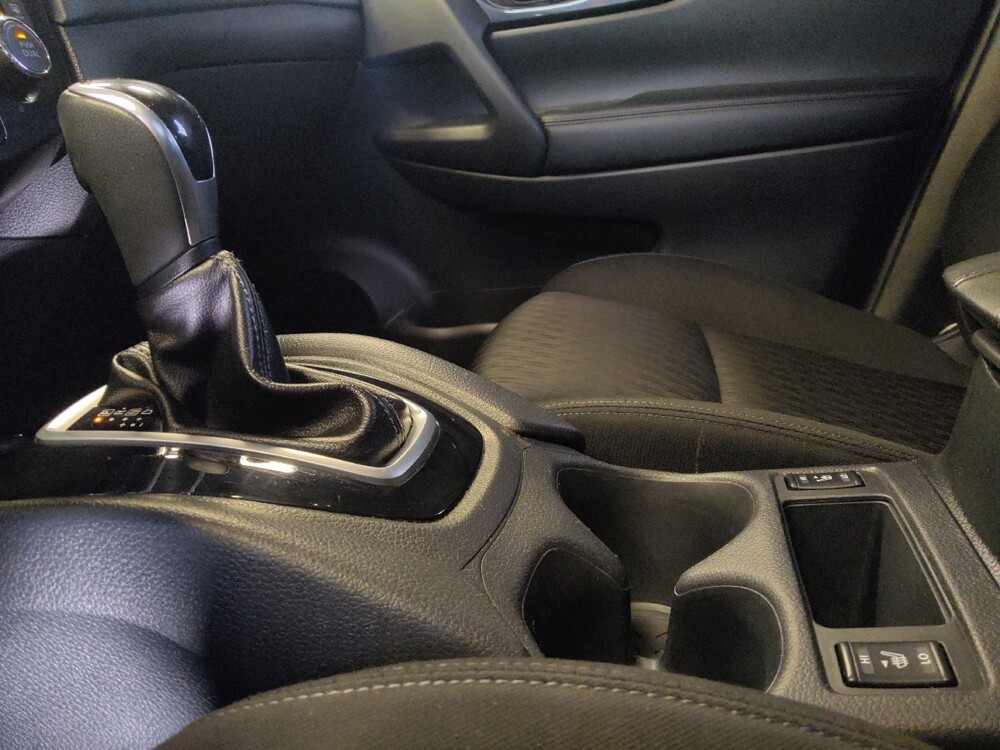 2020 Nissan Rogue in Tucson, AZ 85705 - 18141000 26