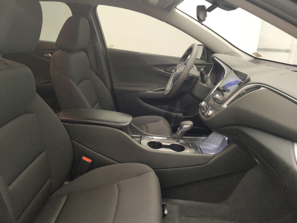 2023 Chevrolet Malibu in Glendale, AZ 85301 - 18141005 21