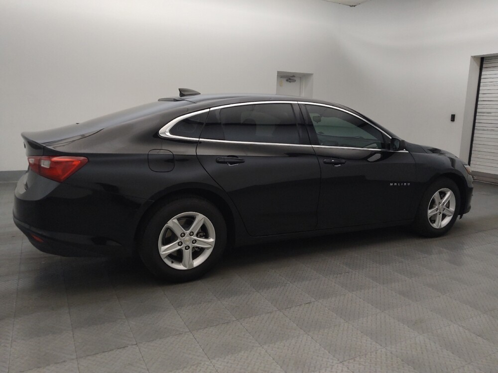 2023 Chevrolet Malibu in Glendale, AZ 85301 - 18141005 10