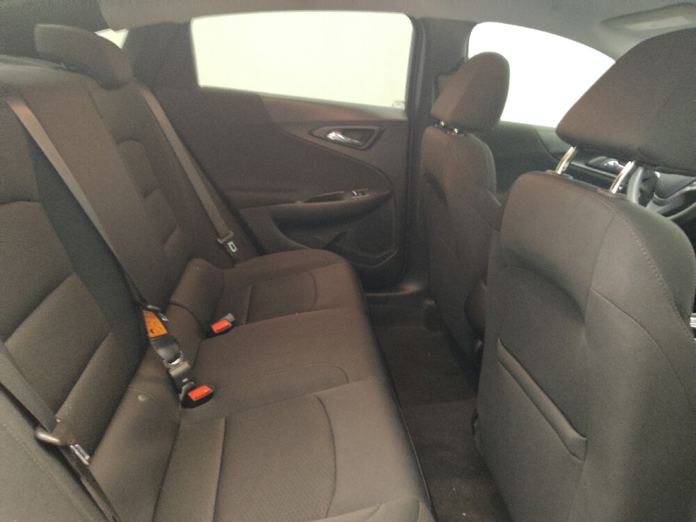 2023 Chevrolet Malibu in Glendale, AZ 85301 - 18141005 19