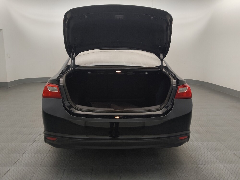 2023 Chevrolet Malibu in Glendale, AZ 85301 - 18141005 29