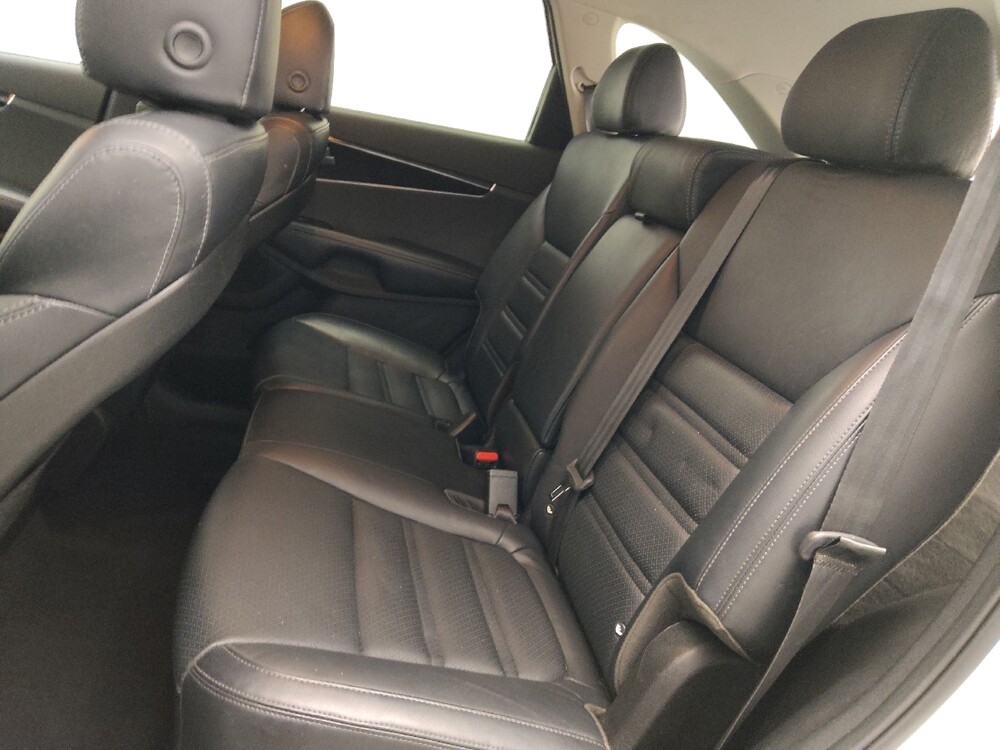 2018 Kia Sorento in Athens, GA 30606 - 18141013 18