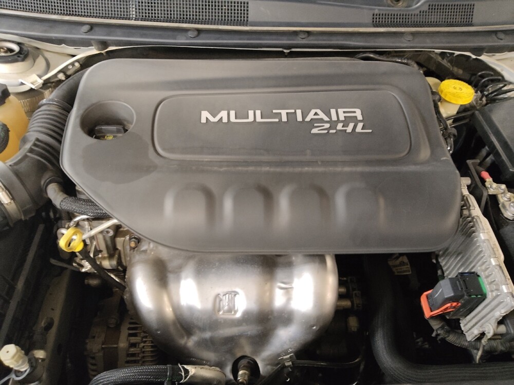 2015 Chrysler 200 in Plano, TX 75074 - 18141014 30