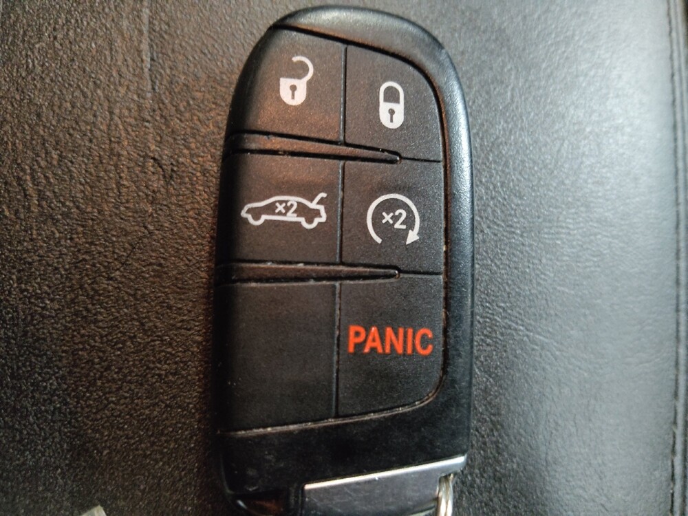 2015 Chrysler 200 in Plano, TX 75074 - 18141014 32