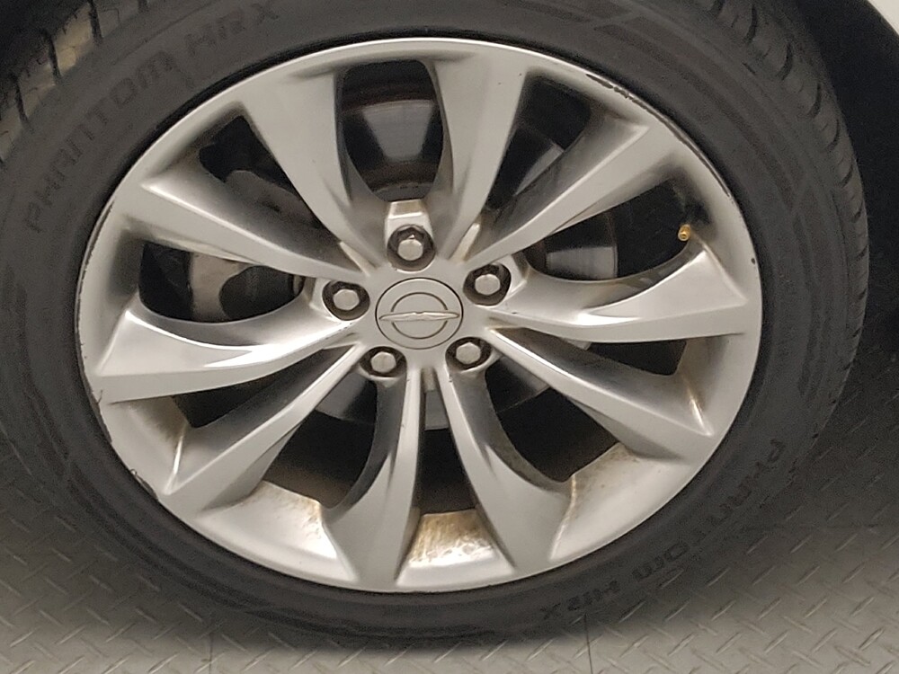 2015 Chrysler 200 in Plano, TX 75074 - 18141014 31