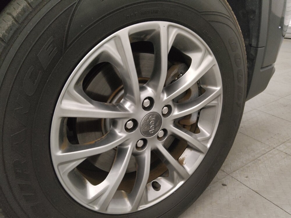 2019 Jeep Cherokee in Lakeland, FL 33815 - 18141019 31
