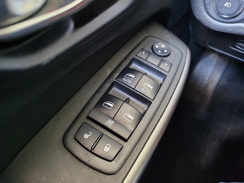 2019 Jeep Cherokee in Lakeland, FL 33815 - 18141019 27