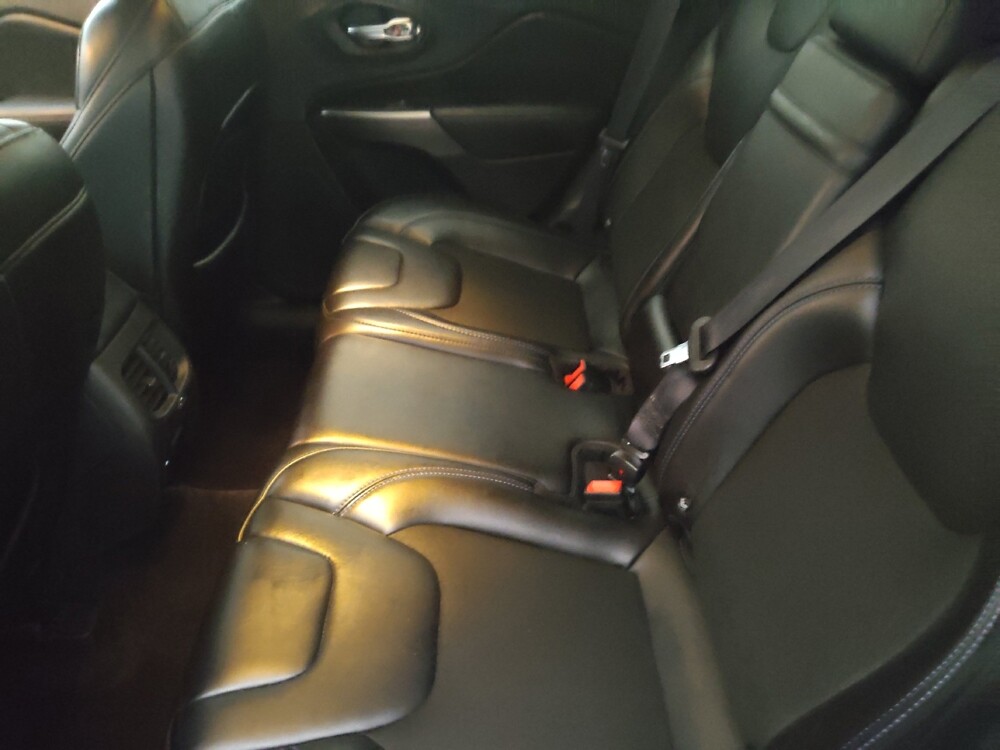2019 Jeep Cherokee in Lakeland, FL 33815 - 18141019 18