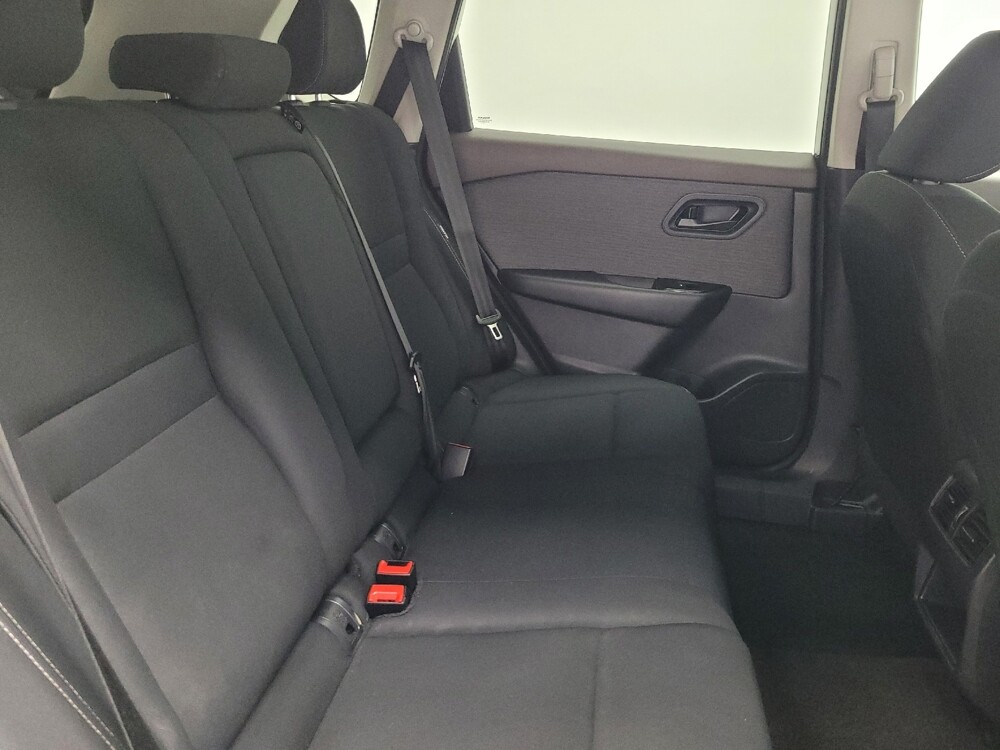 2023 Nissan Rogue in Las Vegas, NV 89104 - 18141023 19