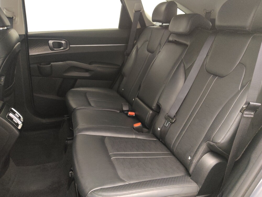 2024 Kia Sorento in Hialeah, FL 33014 - 18141030 18