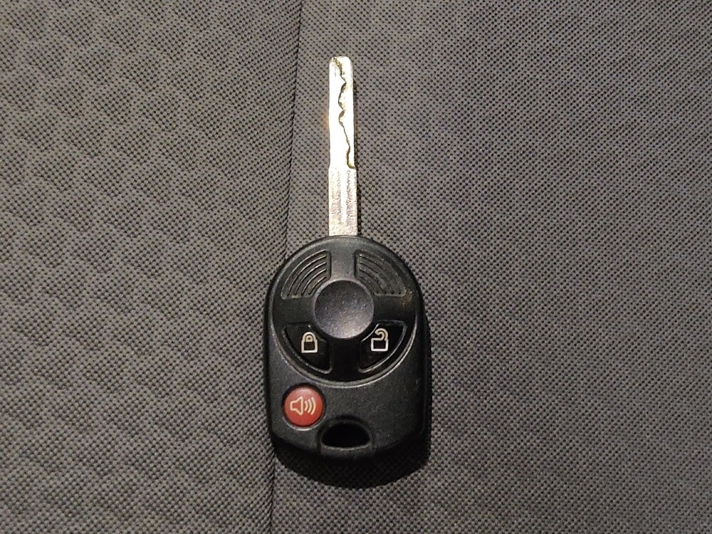 2018 Ford Escape in Savannah, GA 31419 - 18141038 32