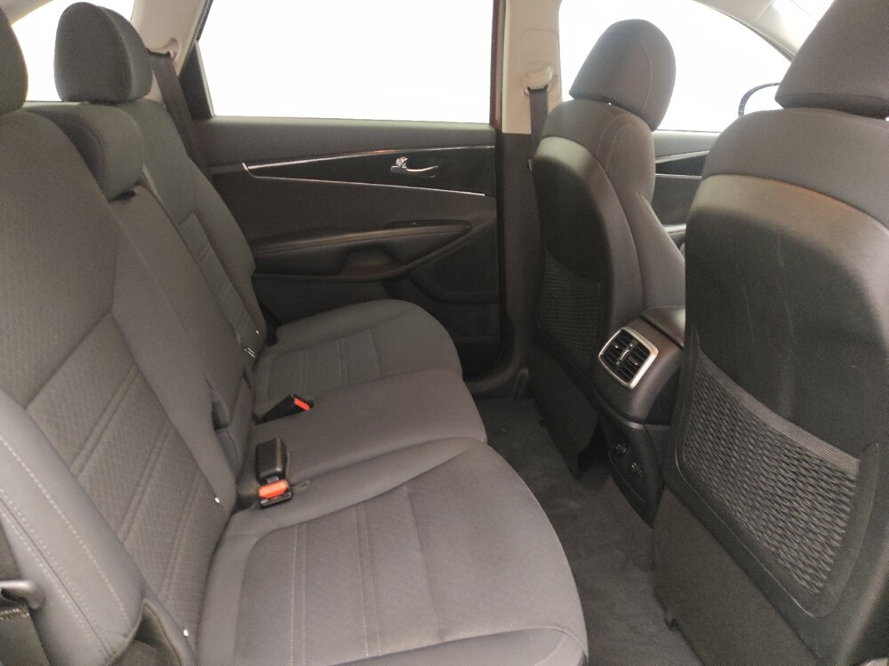 2017 Kia Sorento in Jacksonville, FL 32210 - 18141039 19