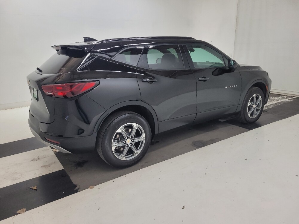 2024 Chevrolet Blazer in St. Louis, MO 63125 - 18141042 10