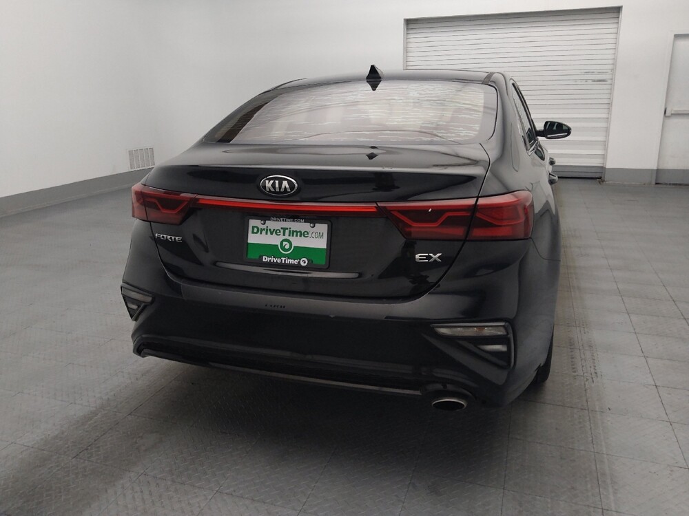 2019 Kia Forte in Savannah, GA 31419 - 18141052 7