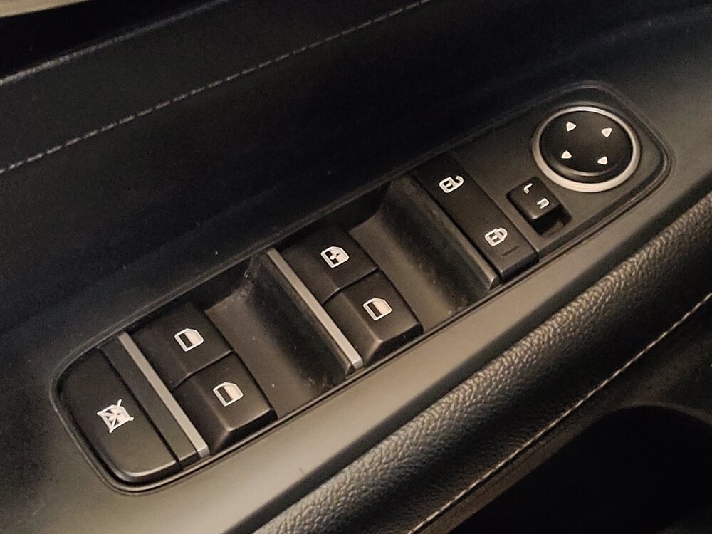 2019 Kia Forte in Savannah, GA 31419 - 18141052 27
