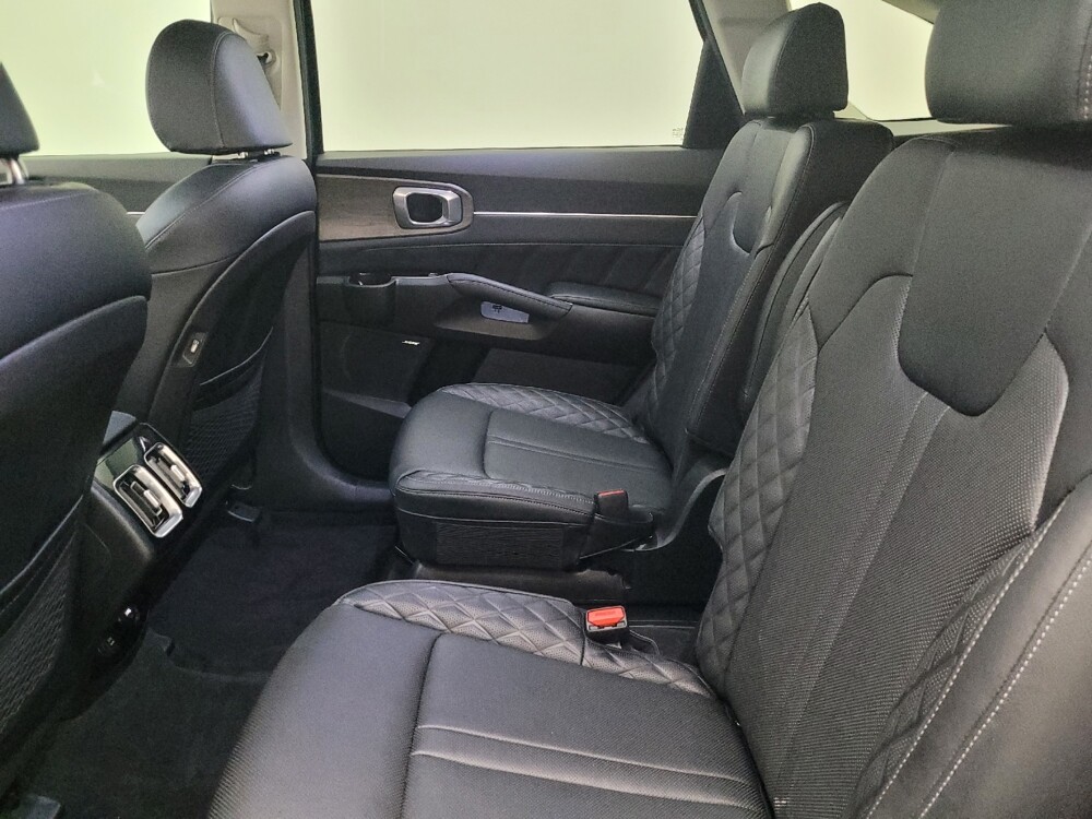 2021 Kia Sorento in Gainesville, FL 32609 - 18141057 18