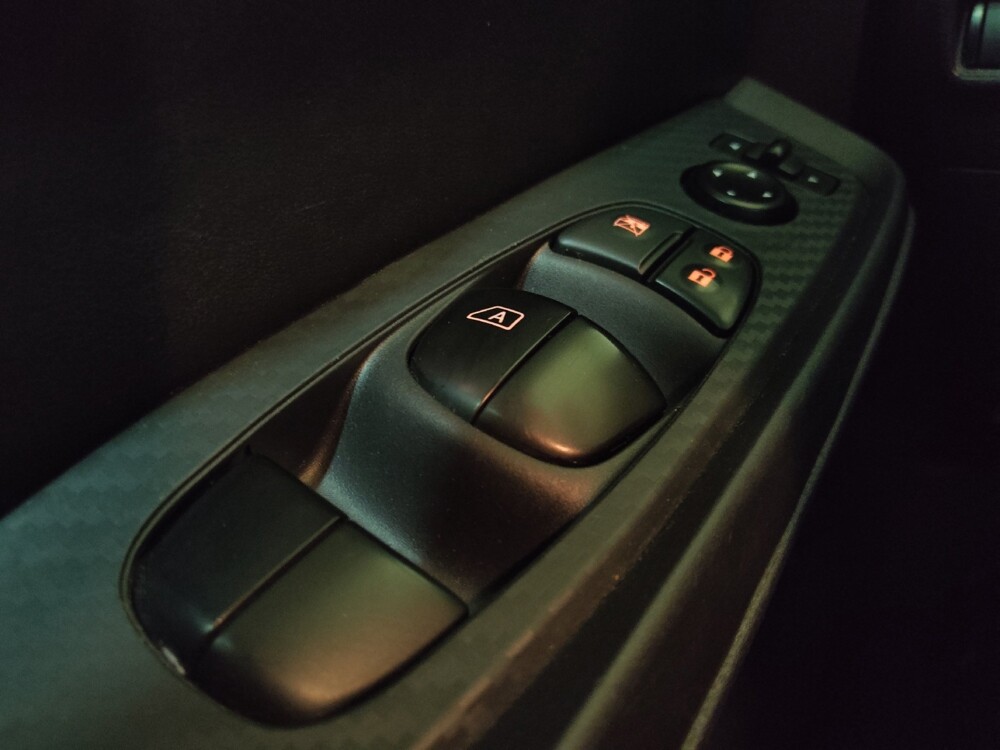 2025 Nissan Sentra in Salem, VA 24153 - 18141075 27