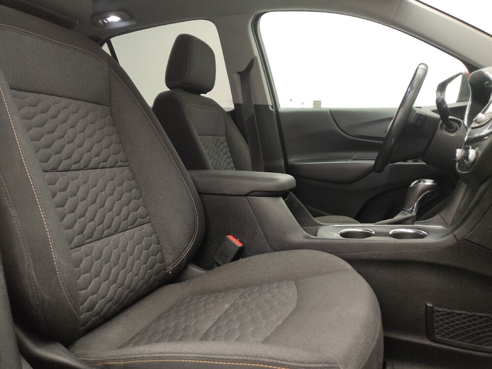2018 Chevrolet Equinox in Lakewood, CO 80215 - 18141089 21