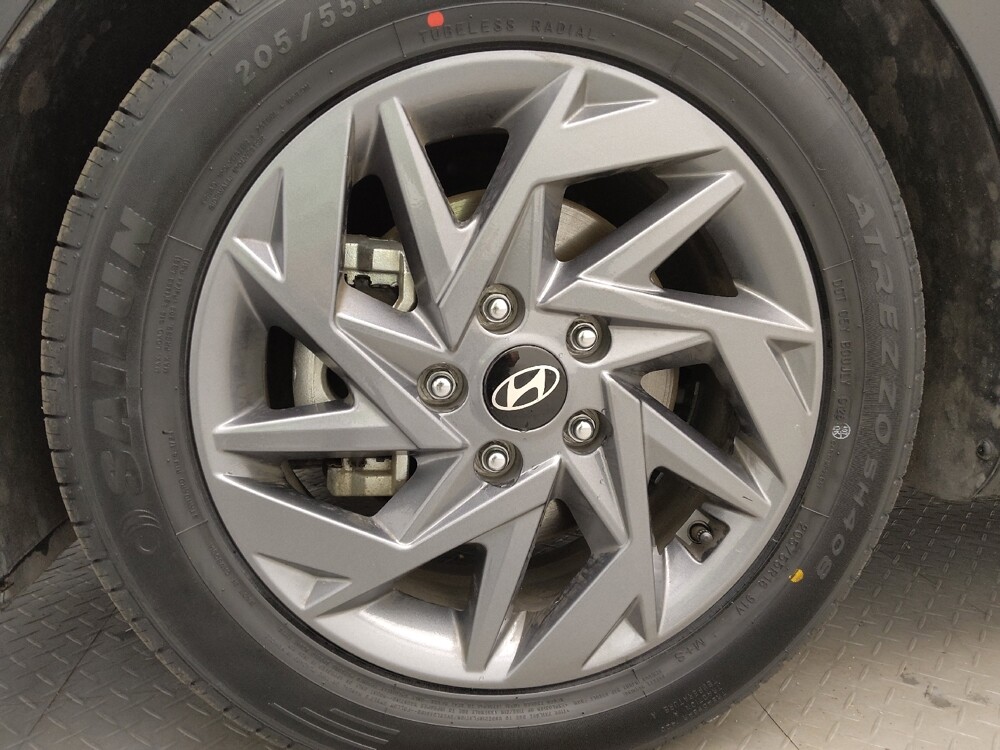 2025 Hyundai Elantra in Lakewood, CO 80215 - 18141090 31