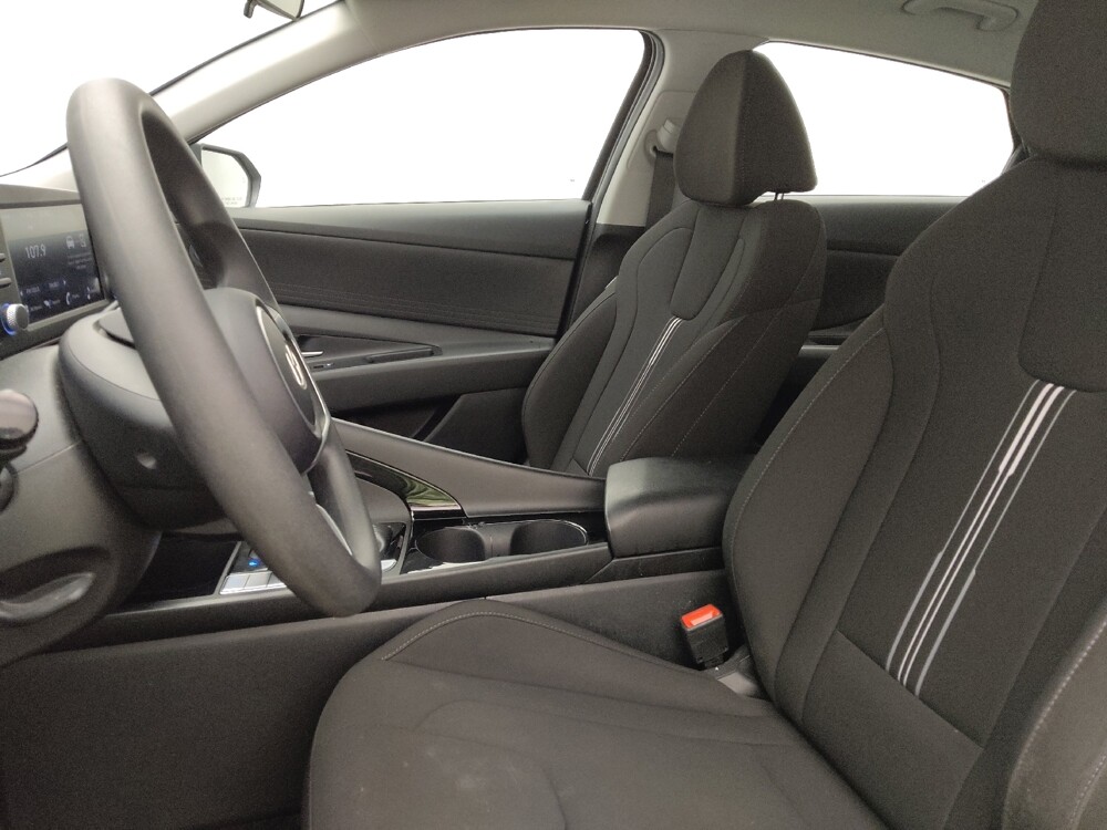 2025 Hyundai Elantra in Lakewood, CO 80215 - 18141090 17