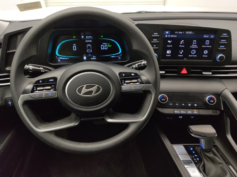 2025 Hyundai Elantra in Lakewood, CO 80215 - 18141090 22