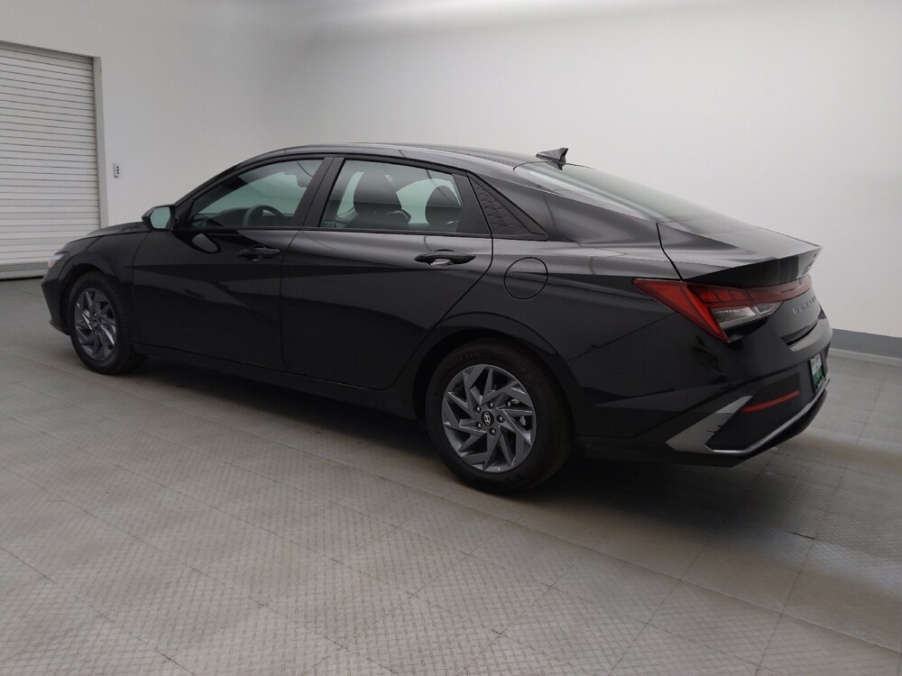 2025 Hyundai Elantra in Lakewood, CO 80215 - 18141090 3
